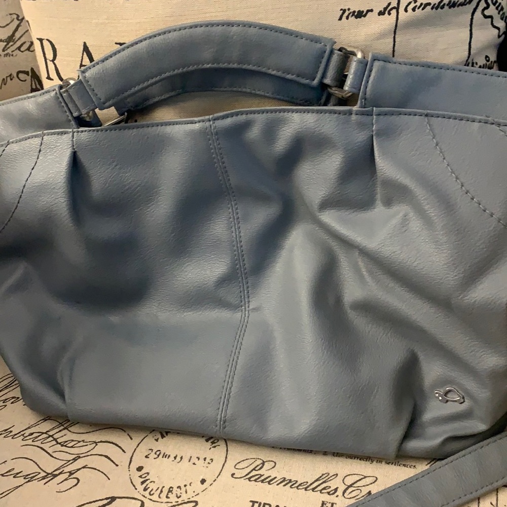Carpisa top handle/crossbody